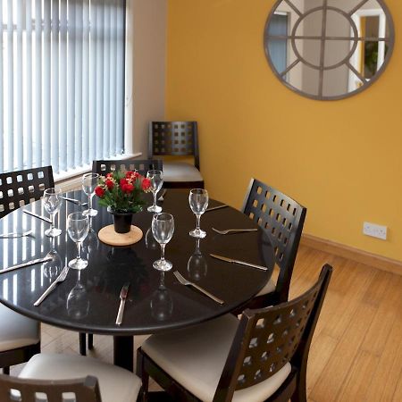Pass The Keys Amazing 4 Bedroom Property- Hot Tub & Sea Views Scarborough Zewnętrze zdjęcie