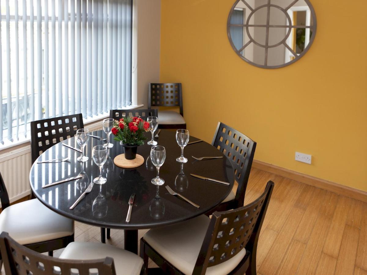 Pass The Keys Amazing 4 Bedroom Property- Hot Tub & Sea Views Scarborough Zewnętrze zdjęcie