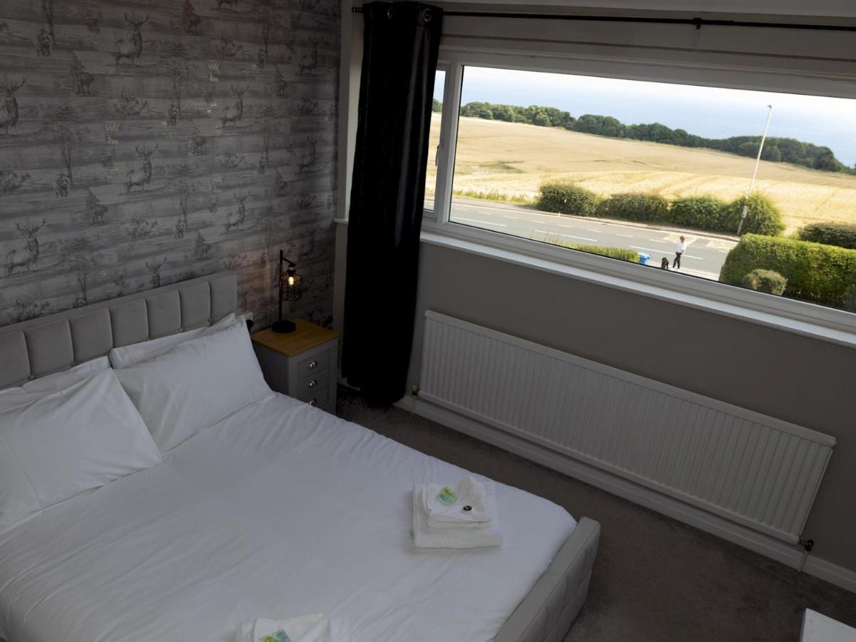 Pass The Keys Amazing 4 Bedroom Property- Hot Tub & Sea Views Scarborough Zewnętrze zdjęcie