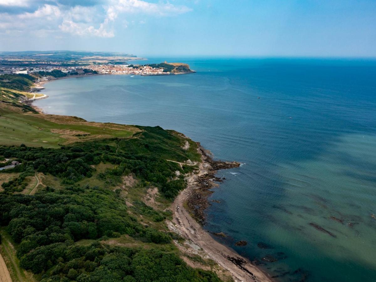 Pass The Keys Amazing 4 Bedroom Property- Hot Tub & Sea Views Scarborough Zewnętrze zdjęcie