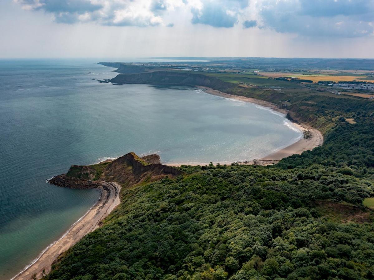 Pass The Keys Amazing 4 Bedroom Property- Hot Tub & Sea Views Scarborough Zewnętrze zdjęcie